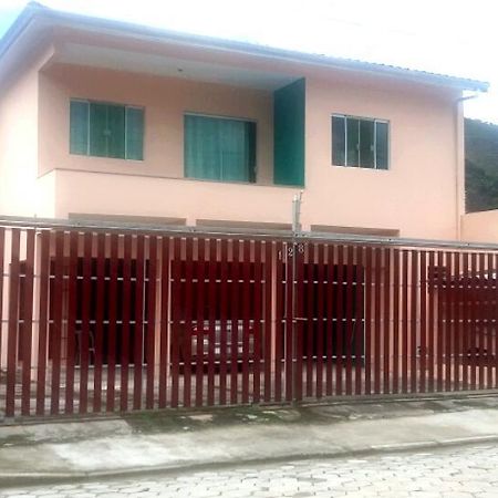 Kitnets A 300Mts Martim De Sa Caragua Hotel Caraguatatuba Exterior foto